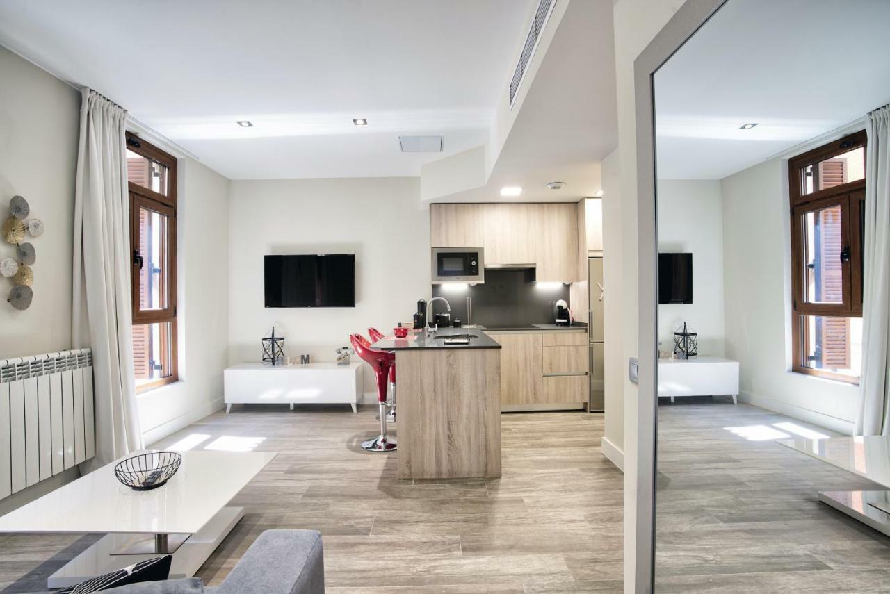 Apartamentos Cava Baja Madrid Eksteriør bilde