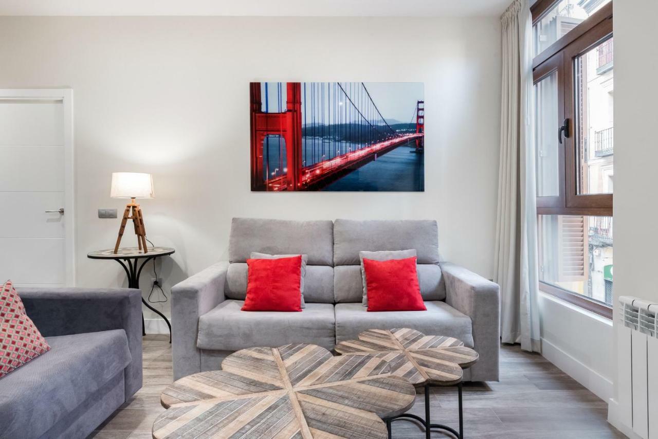 Apartamentos Cava Baja Madrid Eksteriør bilde