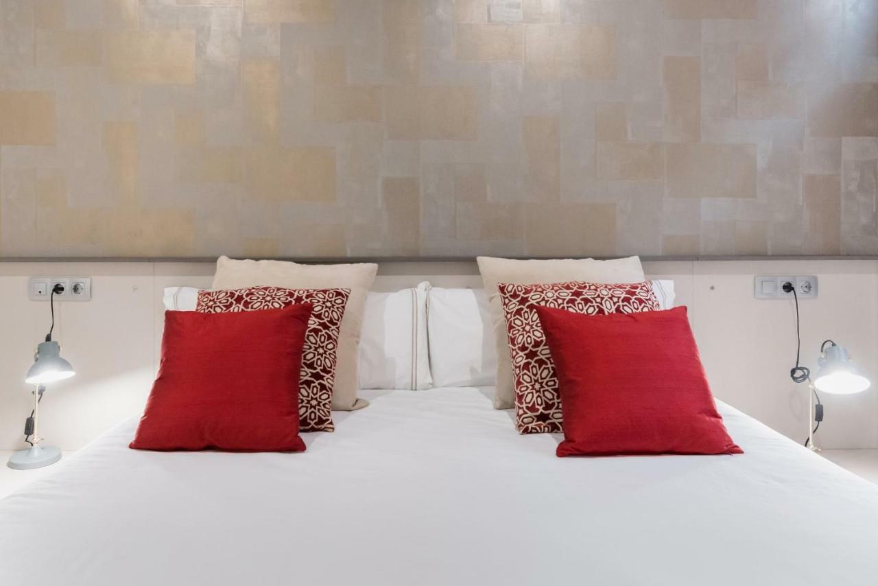 Apartamentos Cava Baja Madrid Eksteriør bilde