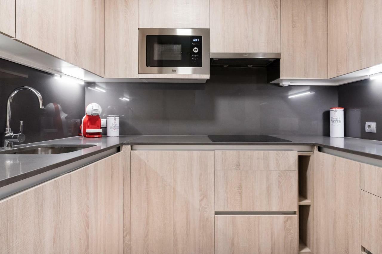 Apartamentos Cava Baja Madrid Eksteriør bilde