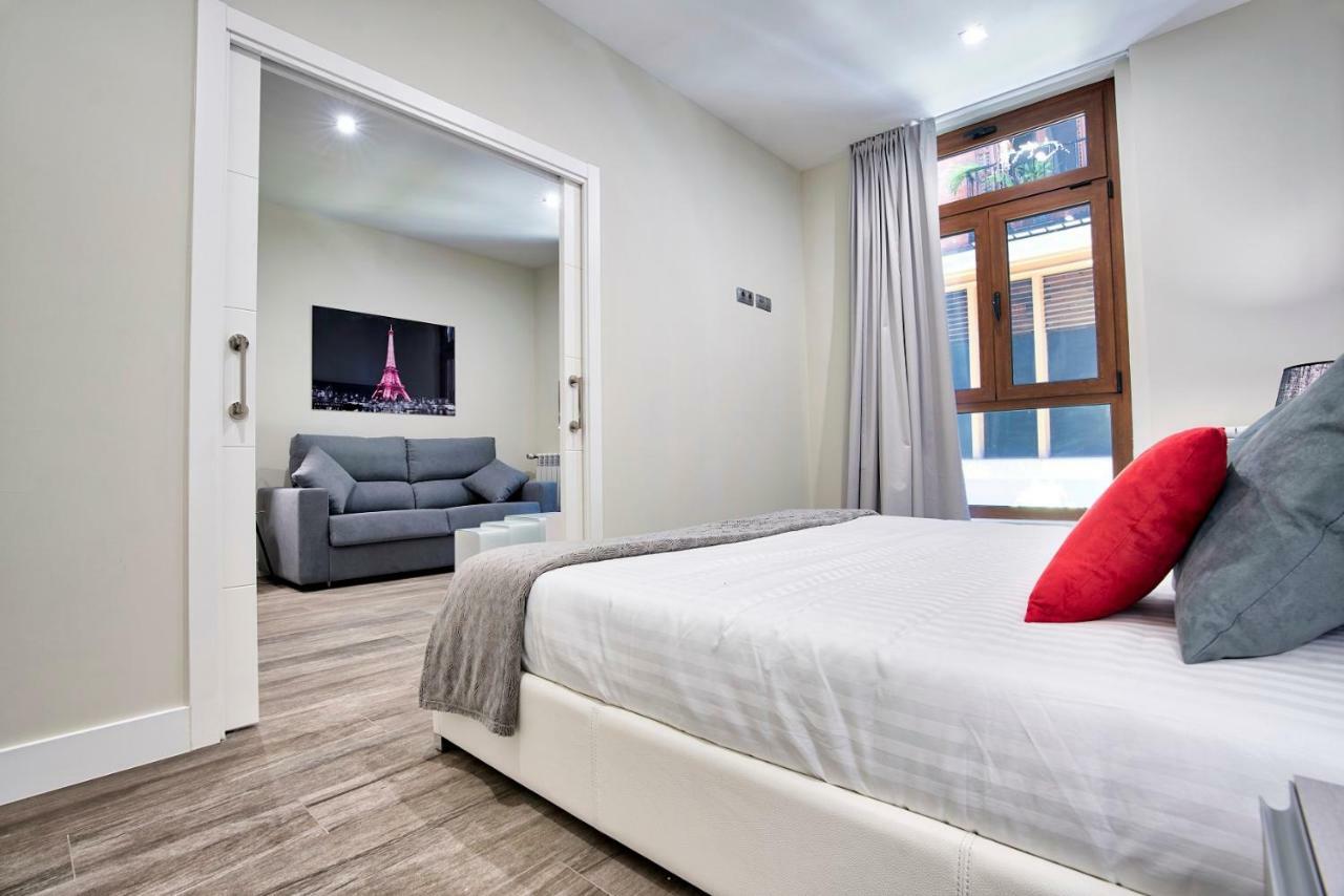 Apartamentos Cava Baja Madrid Eksteriør bilde