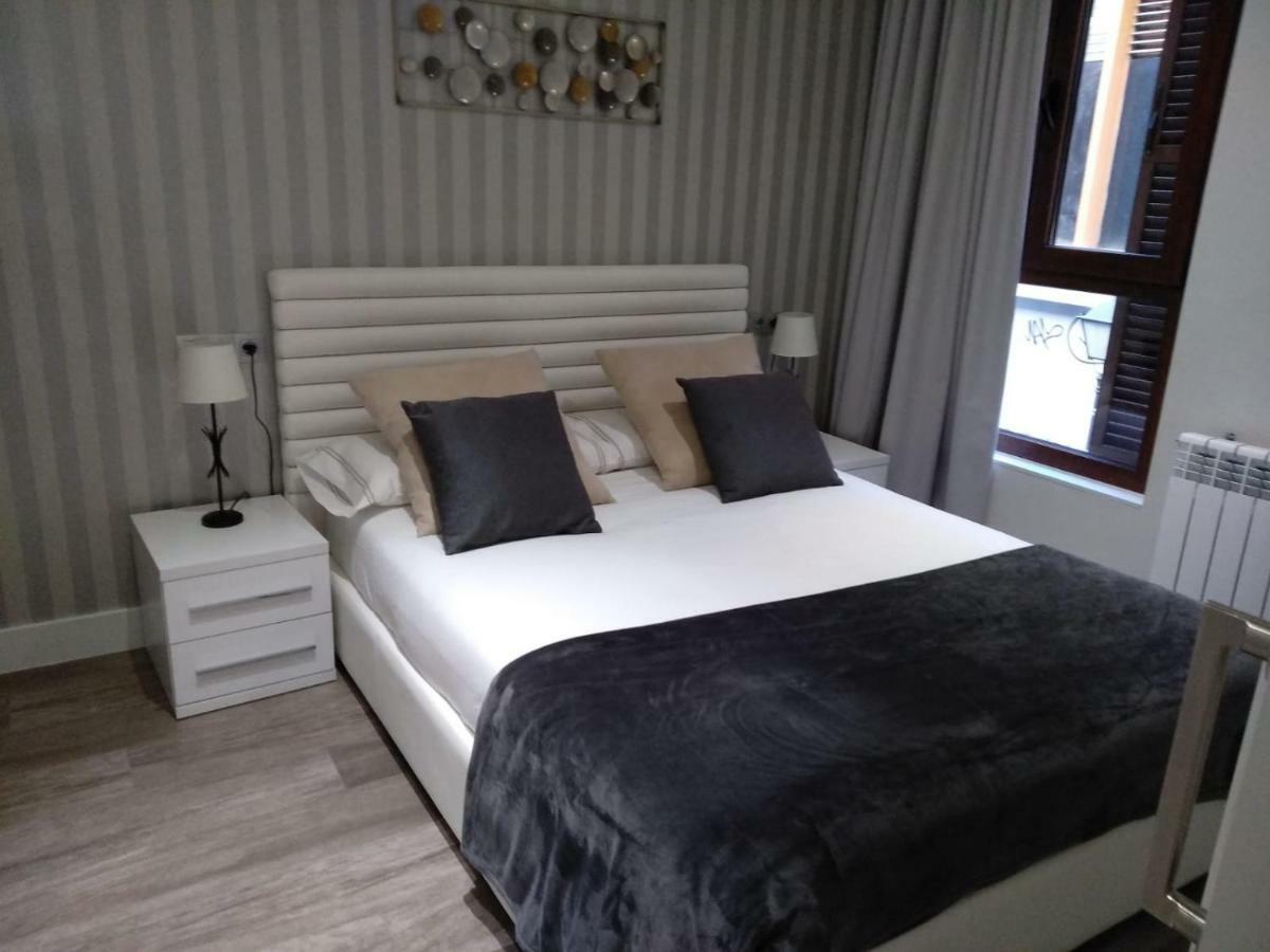 Apartamentos Cava Baja Madrid Eksteriør bilde