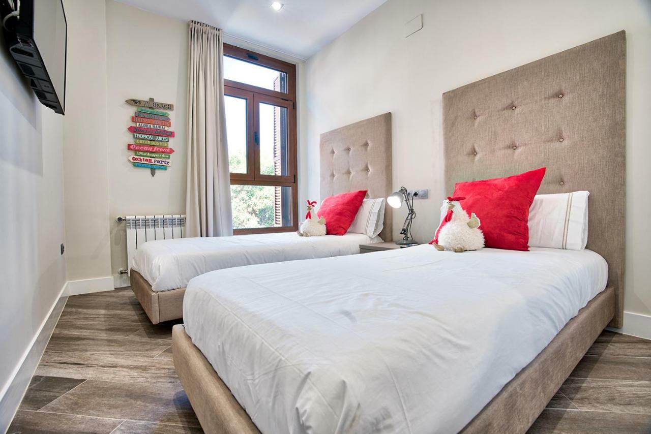 Apartamentos Cava Baja Madrid Eksteriør bilde
